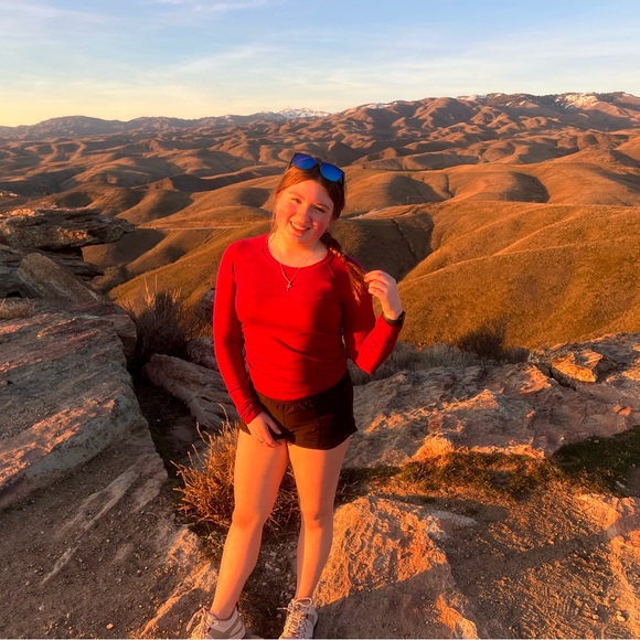 Meet your Posher, Macy - Picture 1 of 1